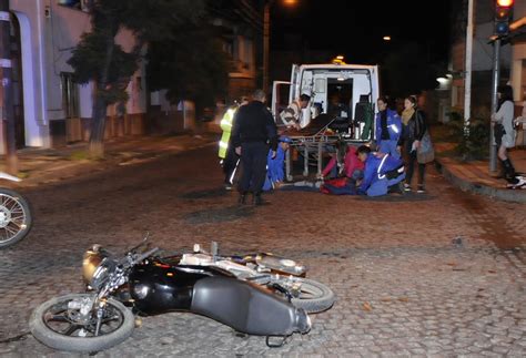 Un Joven Sufrió Una Fractura De Maxilar Al Chocar Su Moto Con Una