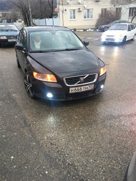 Задние колодки и новые габариты+дефектовка фар — Volvo S40 (2G), 1,8 л ...
