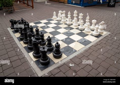 Human chess pieces hi-res stock photography and images - Alamy