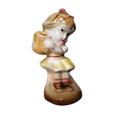 Porcelanowa Figurka Dziewczynka Nios Ca Dzbanek Allegro Pl