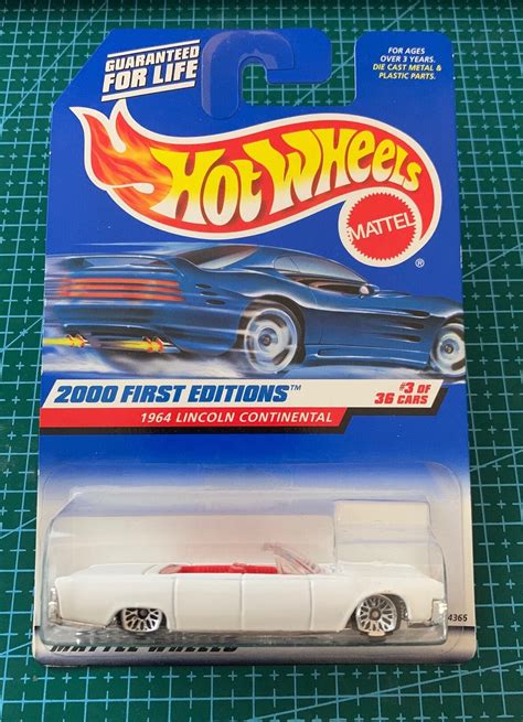 Hot Wheels Lincoln Continental White With Red Interior Long Card Hard To Find Collector