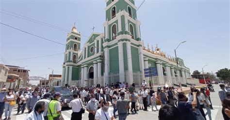 Piura cataquenses dan el último adiós al Charro Requena LRND