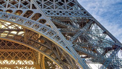 Les ouvriers qui ont construit la tour Eiffel ont ils été bien payés