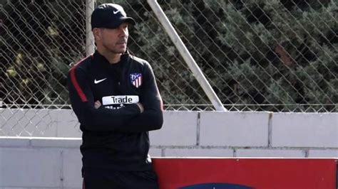 Simeone Deja Fuera A Torres Ante El Sevilla Y Elogia El Esfuerzo Del Club Por Fichar A Diego Costa