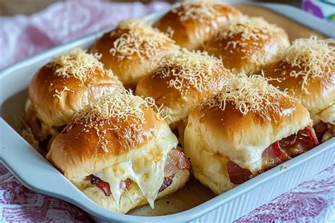 Kentucky Derby Hot Brown Sliders Recipe Recipes Zesty Easy And
