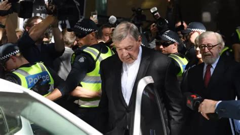 Quién Es Y De Qué Se Acusa A George Pell El Tesorero Del Vaticano