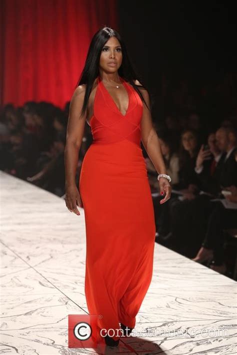 Toni Braxton The Heart Truths Red Dress Collection Runway 5