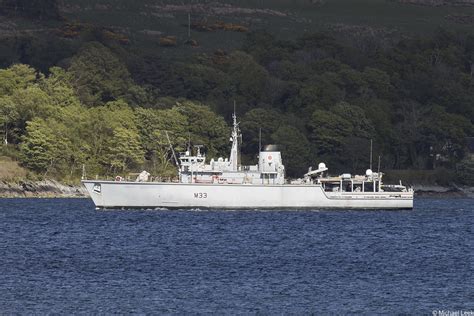 The Royal Navy Hunt Class Mine Countermeasures Ship Hms B Flickr