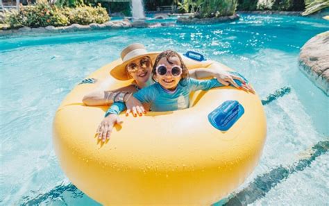 São Paulo para crianças Hot Park Parque aquático em Goiás tem brinquedos radicais e promoção