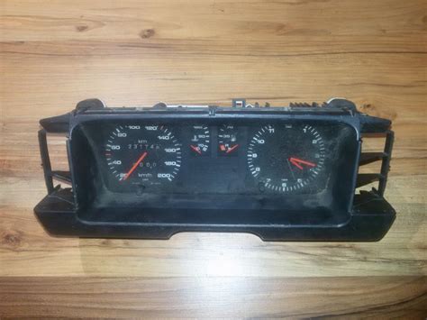 81117434 Speedometers Cockpit Speedo Clocks Instrument Audi 80 1985