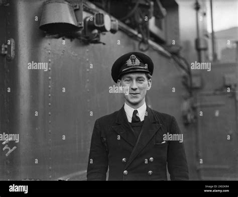 Portraits Of Submarine Captains And First Lieutenants 6 February 1943