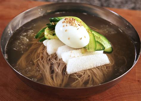 Mul Naengmyeon Korean Cold Noodles In Chilled Broth 물냉면 Recipe