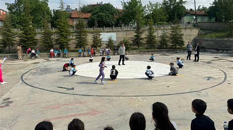 Geleneksel çocuk oyunları yarışmaları düzenlendi Çorum Haber Çorum