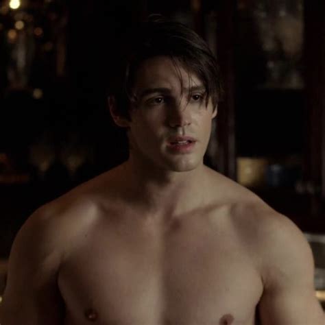 Jeremy Gilbert S6 The Vampire Diaries Jeremy Steven Mcqueen Vampire