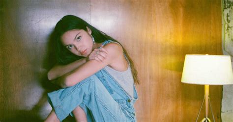 Who Is Olivia Rodrigo 5 Facts About The Drivers License Singer