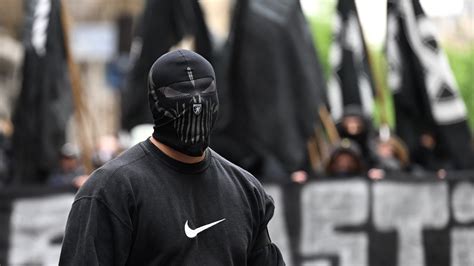 C Est Gla Ant Dans Le E Arrondissement De Paris La Manifestation D