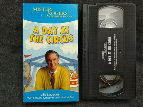 VHS Mister Rogers Neighborhood - A Day At The Circus (VHS, 2005) - VHS ...