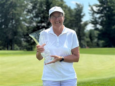 Dickison Shines At Nashua Captures Her First NH Women S Mid Amateur T