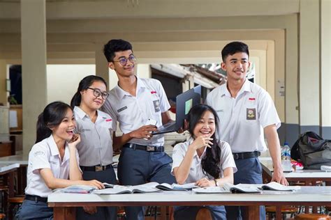 Foto 3 Sekolah Terbaik Di Sumatera Barat Dan Profilnya