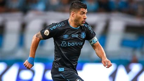 Grêmio proporcionou algo INACREDITÁVEL a Suárez pós Copa do Mundo