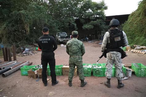 Autoridades Federales Y Estatales Aseguran Laboratorio De Explosivos