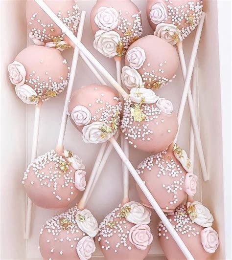 Sprinkle Your Wedding Night With Sparkles And Glitter Cake Pops By