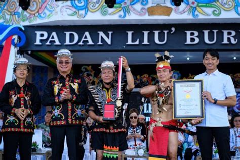 Pemecahan Rekor Muri Pada Irau Malinau Ke Dayak Saben