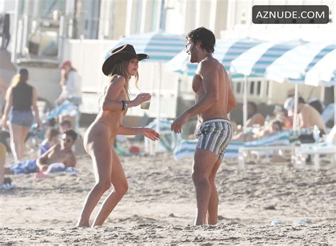 Delilah Belle Hamlin Sexy Enjoying The Beach While Flaunting Her Hot Body In Santa Barbara Aznude