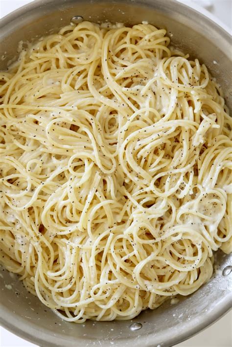 The Best Five Ingredient Cacio E Pepe Pasta Recipe Popsugar Food