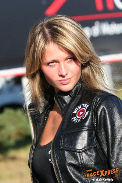 FOTO Babe Wat Een Mooie Verschijning Superlatieven Schieten Tekort