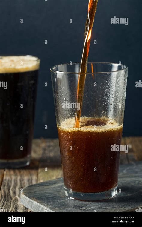 Frothy Nitro Cold Brew Coffee Ready To Drink Stock Photo Alamy