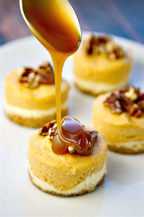 Mini Pumpkin Cheesecakes With Bourbon Caramel Sauce [600 X 900] R Foodporn