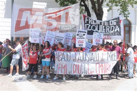 Movilizaciones Masivas En Catamarca Pese A La División De La Cgt