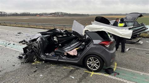 Schwerer Verkehrsunfall Auf Der B In Borken Westfalen Lippe