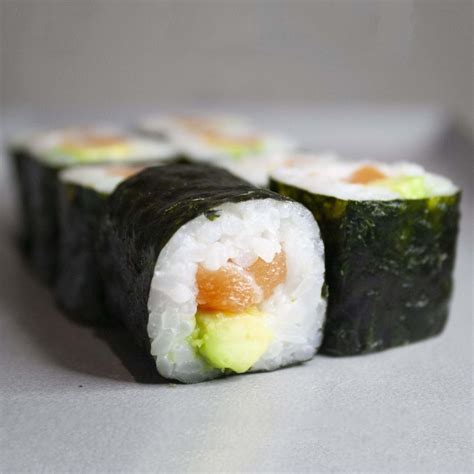 M Maki Saumon Avocat C T Nak Sushi