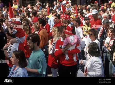 Football 1994 Hi Res Stock Photography And Images Alamy