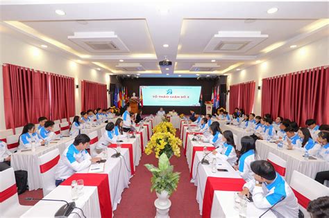 Sinh viên HUIT Bí kíp chinh phục tương lai tại ngôi trường hot nhất Sài Gòn