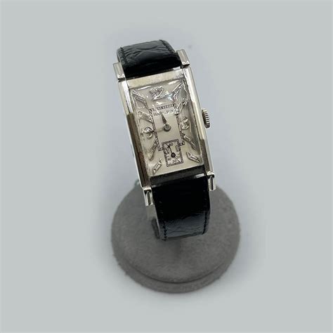 Hamilton Vintage Men’s Wrist Watch