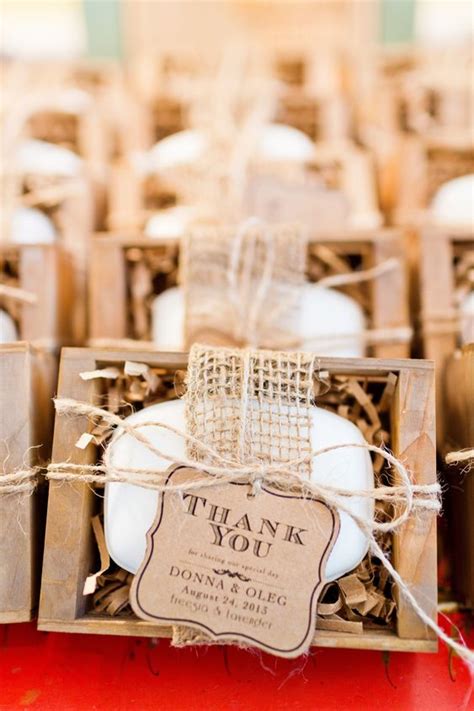 These Wedding Door Gifts Are What Your Guests Will Actually Want