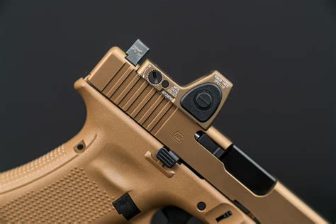 Glock 19X W Trijicon RMR 3 25 MOA Coyote NRC Industries