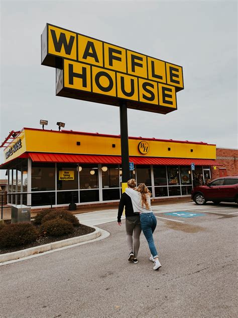 Waffle House Pictures | Download Free Images on Unsplash