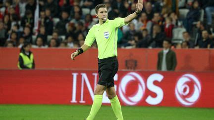 Football Fran Ois Letexier D Sign Meilleur Arbitre Au Monde Par L