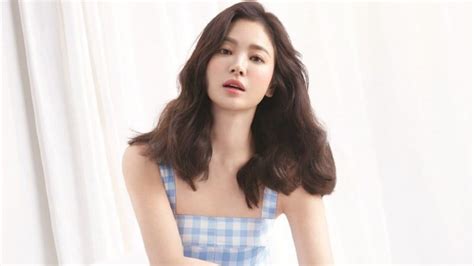 Foto Viral Foto Foto Bikini Song Hye Kyo Usia Tahun Warganet Terpanah