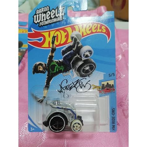 Hot Wheels ฮอทวล Basic Car เบสคคาร การตน โมเดลรถเหลก Shopee Thailand