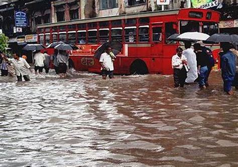 Traffic Snarls Waterlogging In Mumbai Due To Heavy Rains India News