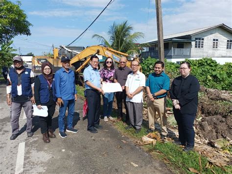 Projek Naik Taraf Longkang Di Kampung Tudan Fasa Satu Siap Disember