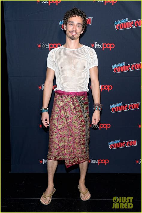 Mortal Engines Robert Sheehan Wears Sheer Shirt Sarong To Comic Con