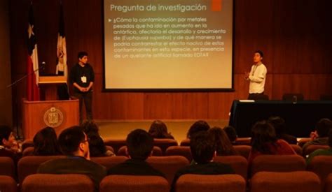 Alumnos del Liceo Obispo Augusto Salinas comparten su investigación