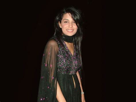 Meera Pakistani Actress: 28 Stunning Pictures - SheClick.com