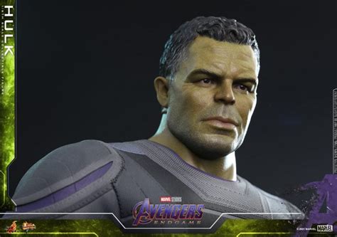 Hot Toys Avengers Endgame Hulk Update Figures